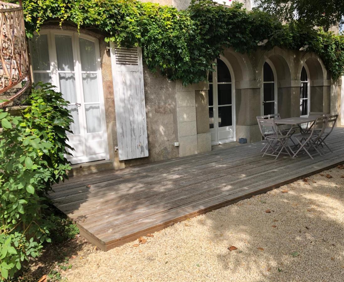 Au Rez De Jardin Otel Cholet Dış mekan fotoğraf